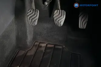 Nissan Juke N-Connecta Manual Petrol SUV - Stock Number (1659799) - 24th supplementary image