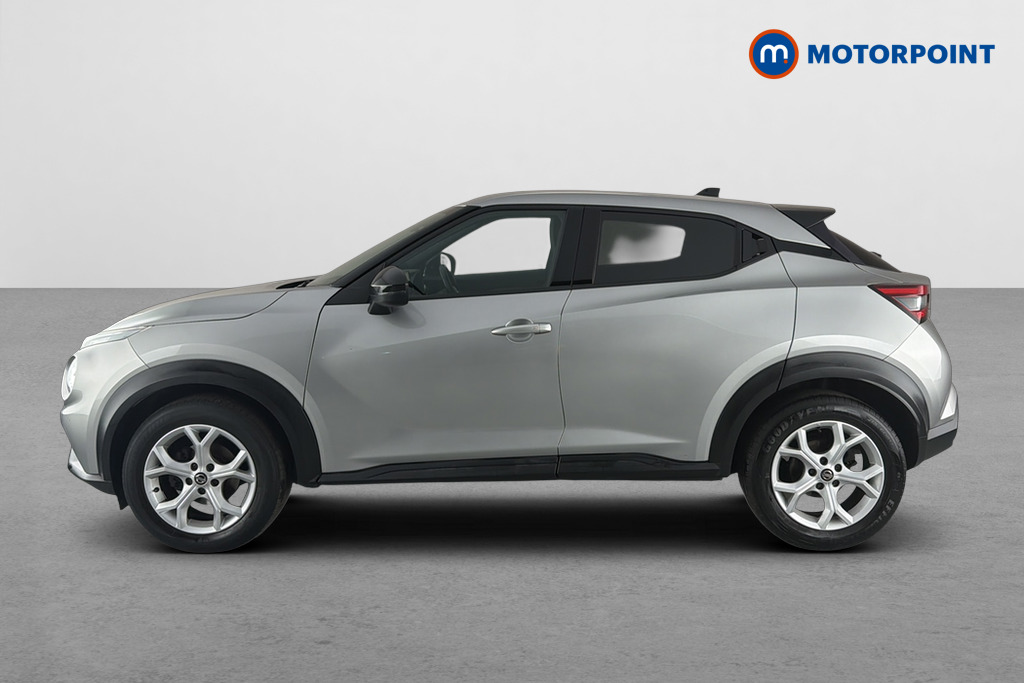 Nissan Juke N-Connecta Manual Petrol SUV - Stock Number (1659799) - Drivers side