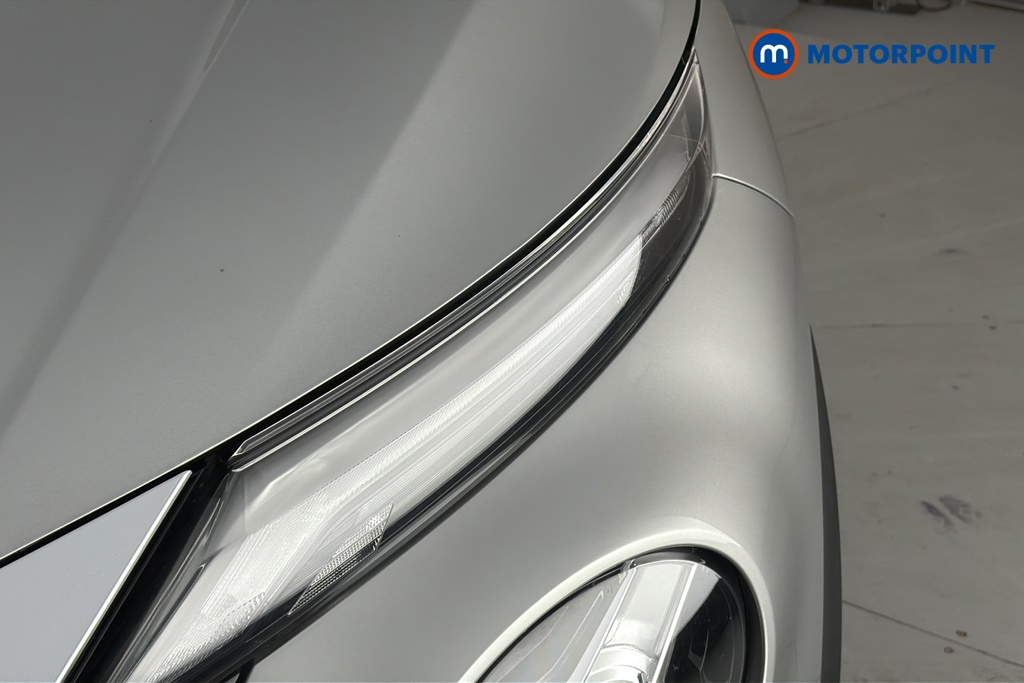 Nissan Juke N-Connecta Manual Petrol SUV - Stock Number (1659799) - 42nd supplementary image