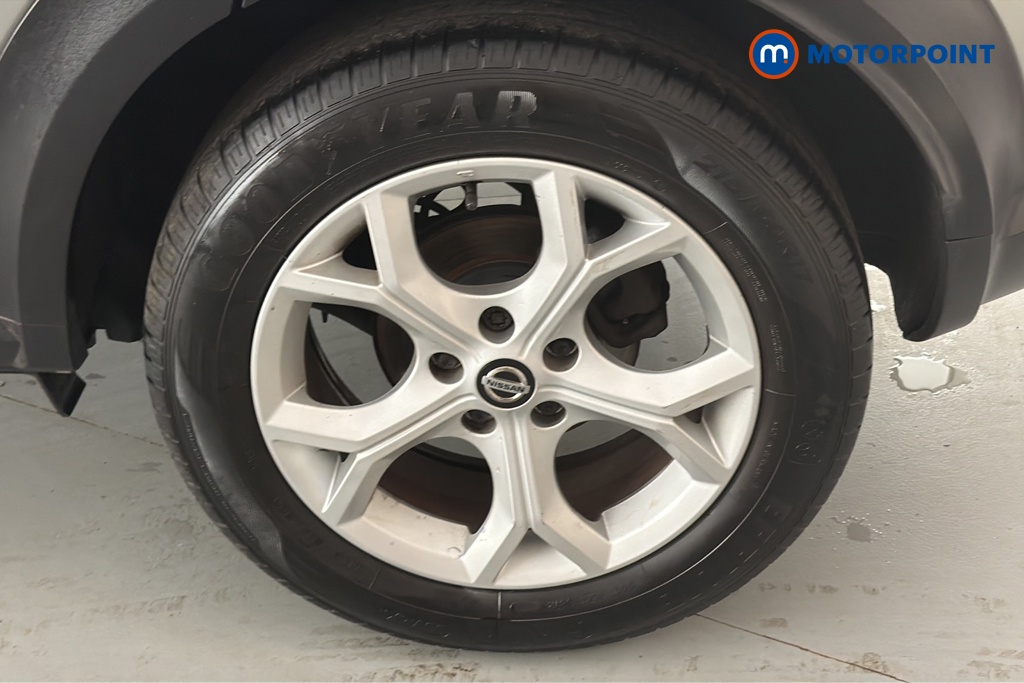 Nissan Juke N-Connecta Manual Petrol SUV - Stock Number (1659799) - 45th supplementary image