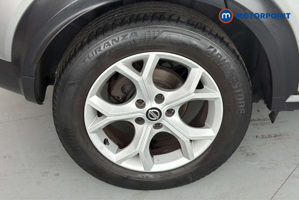 Nissan Juke N-Connecta Manual Petrol SUV - Stock Number (1659799) - 46th supplementary image