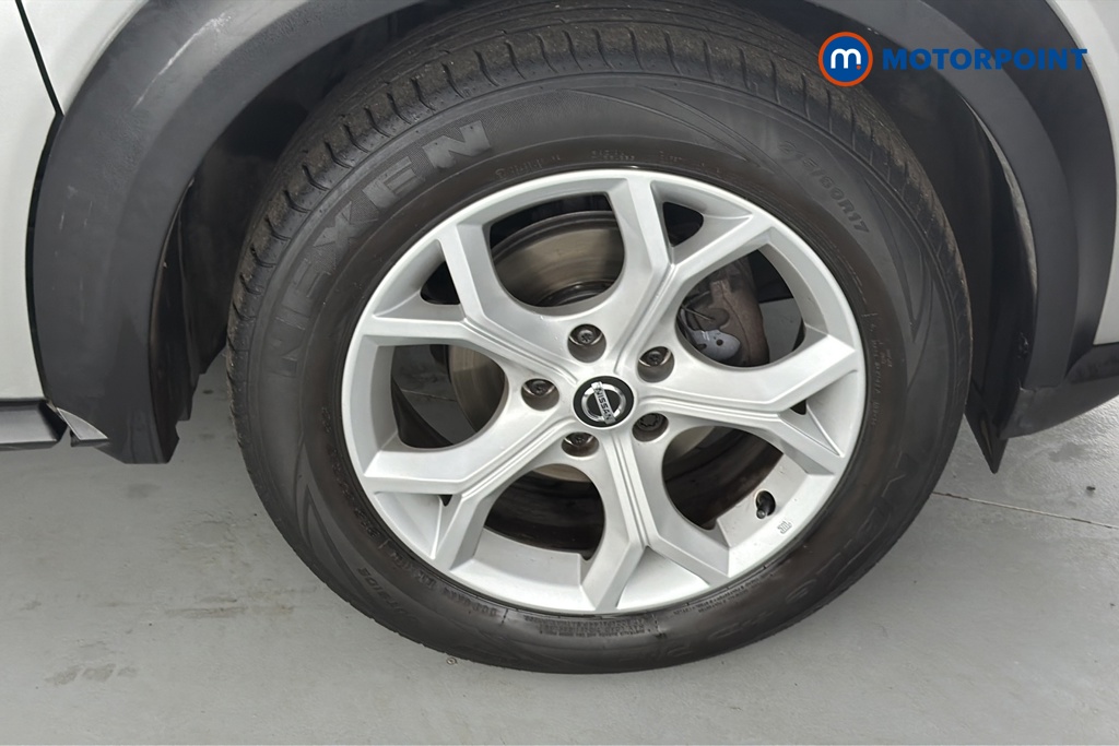 Nissan Juke N-Connecta Manual Petrol SUV - Stock Number (1659799) - 47th supplementary image