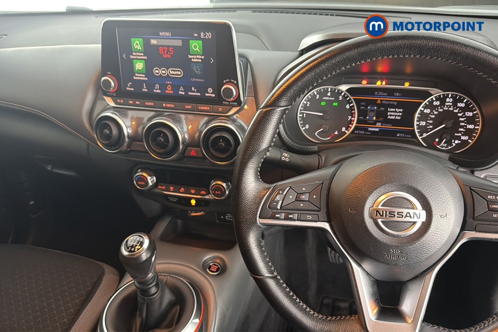 Nissan Juke N-Connecta Manual Petrol SUV - Stock Number (1659799) - 1st supplementary image