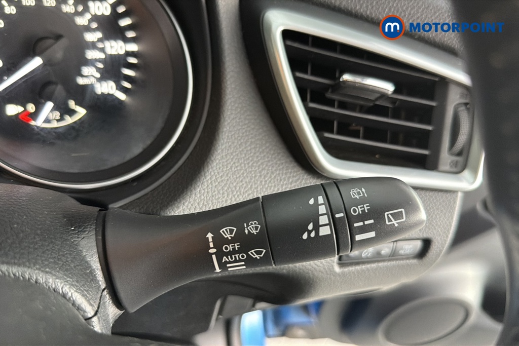 Nissan Qashqai Acenta Premium Manual Diesel SUV - Stock Number (1660301) - 6th supplementary image