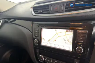 Nissan Qashqai Acenta Premium Manual Diesel SUV - Stock Number (1660301) - 9th supplementary image