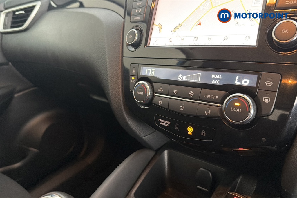 Nissan Qashqai Acenta Premium Manual Diesel SUV - Stock Number (1660301) - 12th supplementary image
