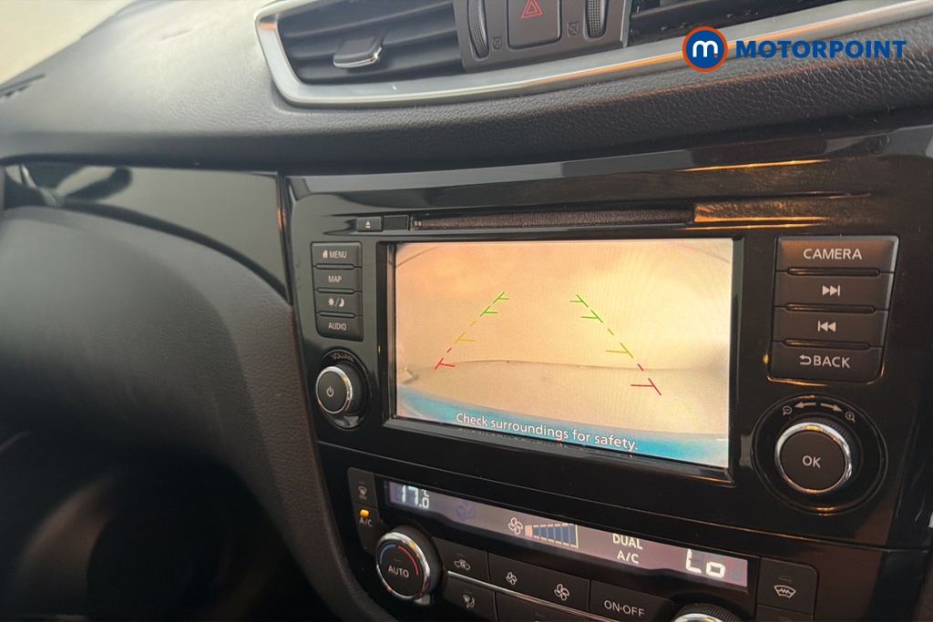 Nissan Qashqai Acenta Premium Manual Diesel SUV - Stock Number (1660301) - 13th supplementary image