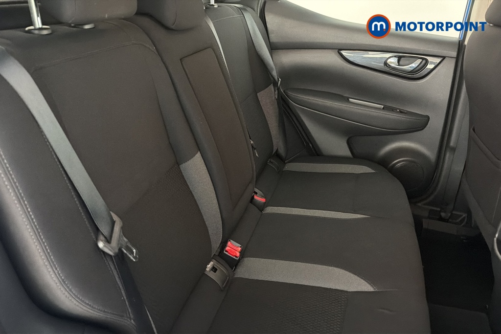Nissan Qashqai Acenta Premium Manual Diesel SUV - Stock Number (1660301) - 25th supplementary image