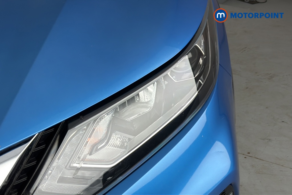 Nissan Qashqai Acenta Premium Manual Diesel SUV - Stock Number (1660301) - 42nd supplementary image