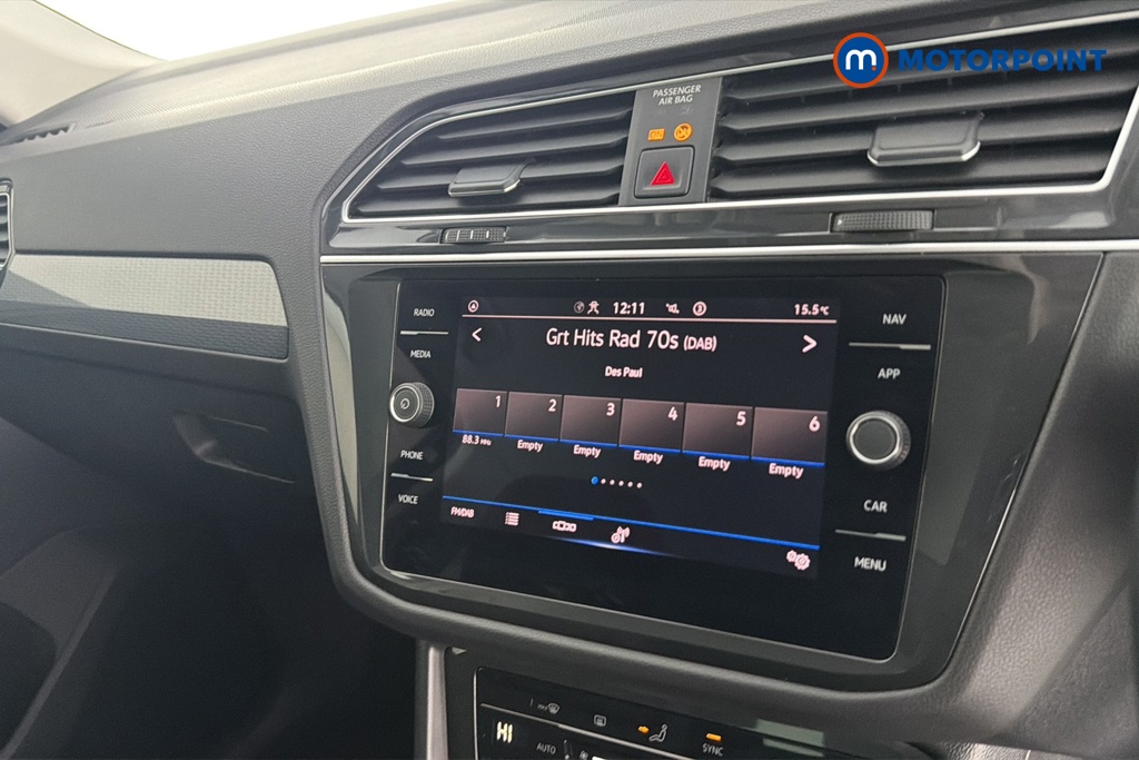 Volkswagen Tiguan Life Manual Petrol SUV - Stock Number (1661077) - 8th supplementary image