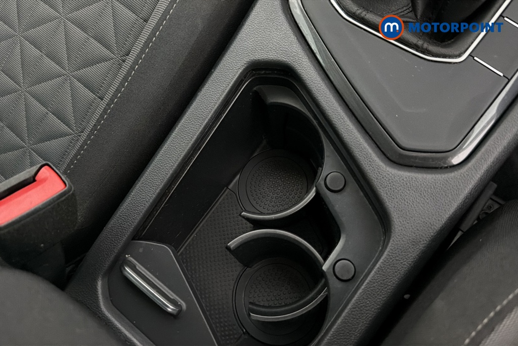 Volkswagen Tiguan Life Manual Petrol SUV - Stock Number (1661077) - 16th supplementary image