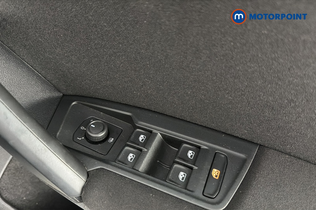 Volkswagen Tiguan Life Manual Petrol SUV - Stock Number (1661077) - 19th supplementary image