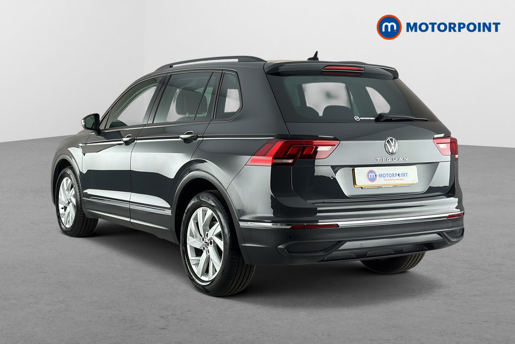 Volkswagen Tiguan Life Manual Petrol SUV - Stock Number (1661077) - Drivers side rear corner