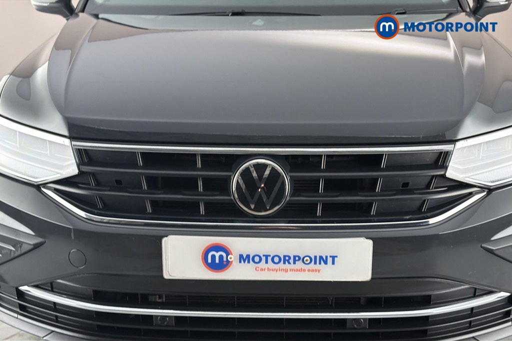 Volkswagen Tiguan Life Manual Petrol SUV - Stock Number (1661077) - 43rd supplementary image