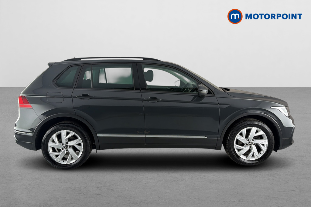 Volkswagen Tiguan Life Manual Petrol SUV - Stock Number (1661077) - Passenger side