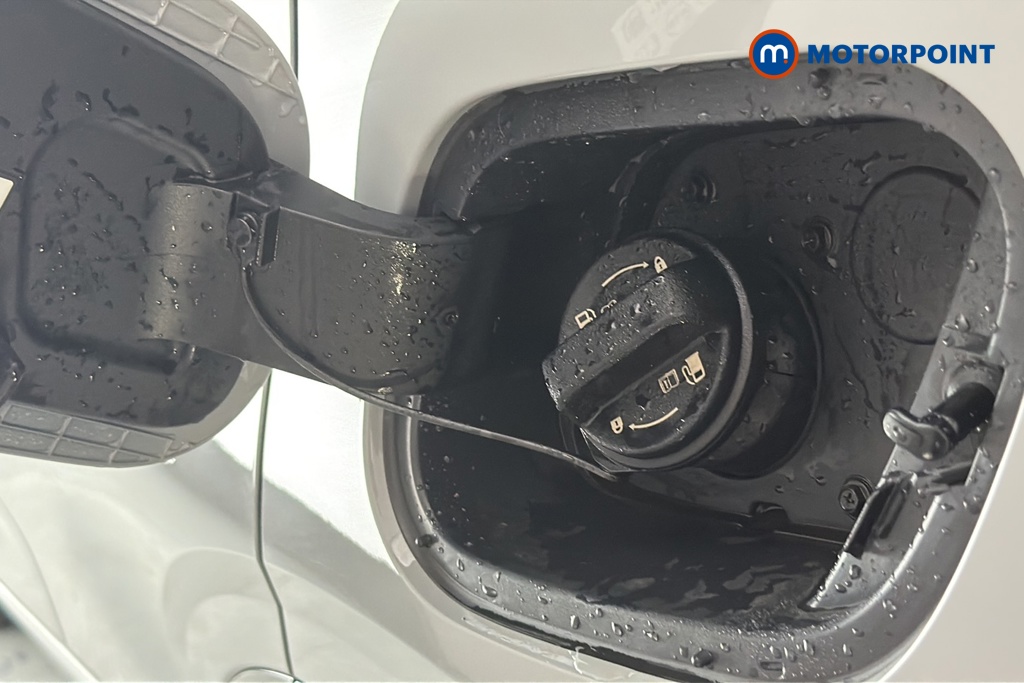 KIA Sportage Gt-Line Automatic Petrol-Electric Hybrid SUV - Stock Number (1661988) - 41st supplementary image