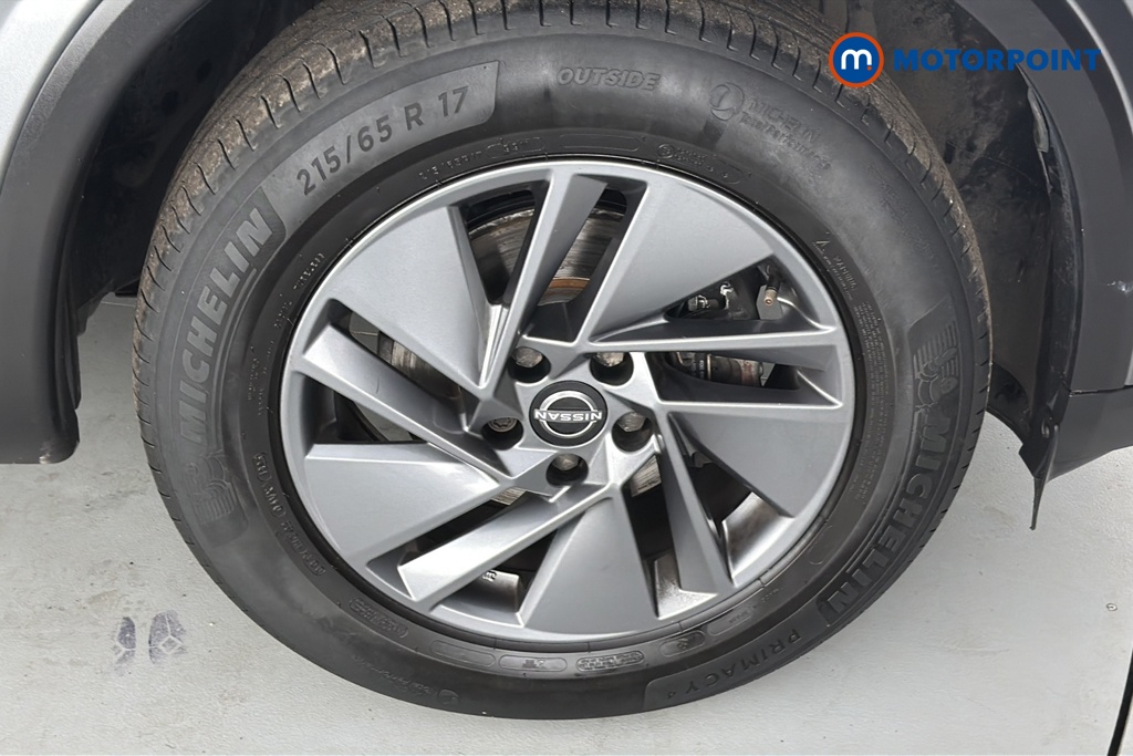 Nissan Qashqai Acenta Premium Manual Petrol SUV - Stock Number (1662075) - 47th supplementary image