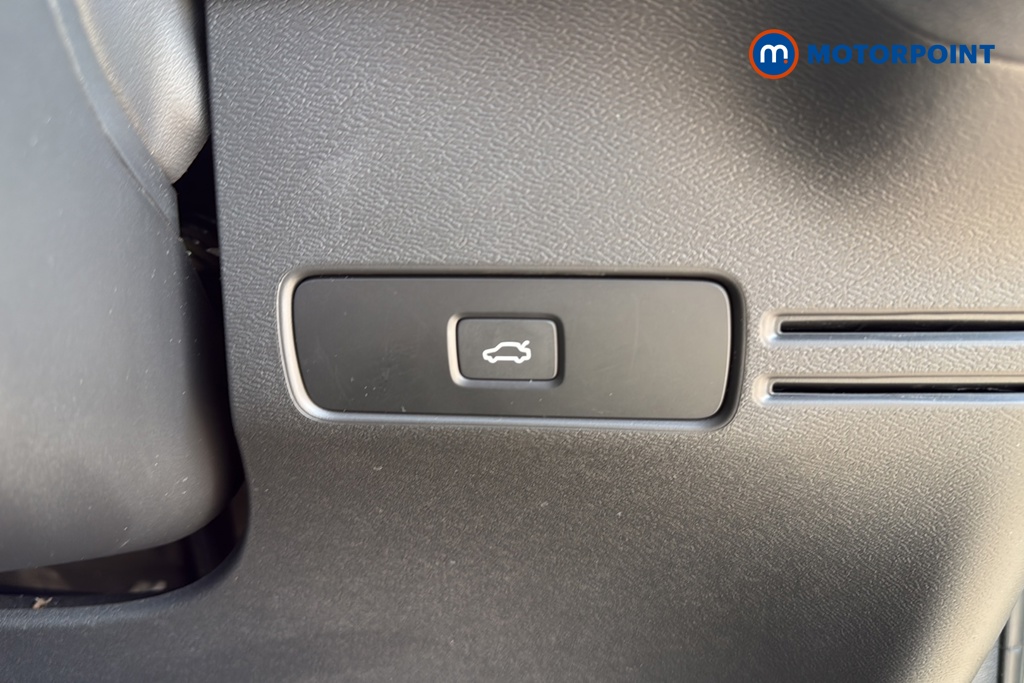 Volvo Xc40 Ultimate Automatic Petrol SUV - Stock Number (1662396) - 11th supplementary image
