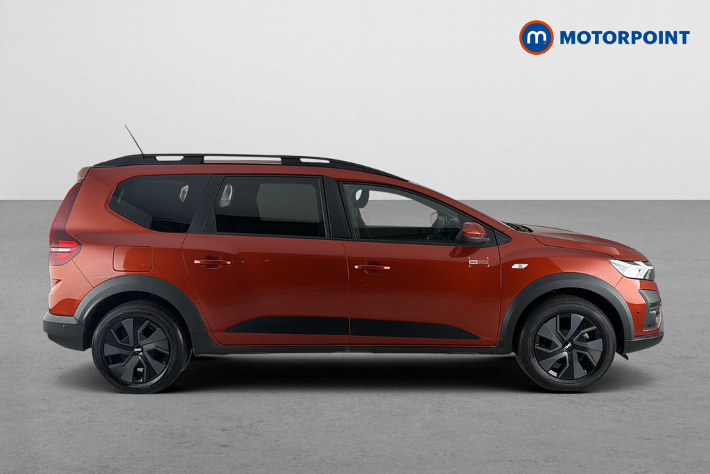 Dacia Jogger Expression Automatic Petrol-Electric Hybrid People Carrier - Stock Number (1662555) - Passenger side