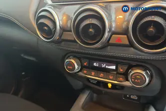 Nissan Juke Tekna Automatic Petrol SUV - Stock Number (1662700) - 12th supplementary image