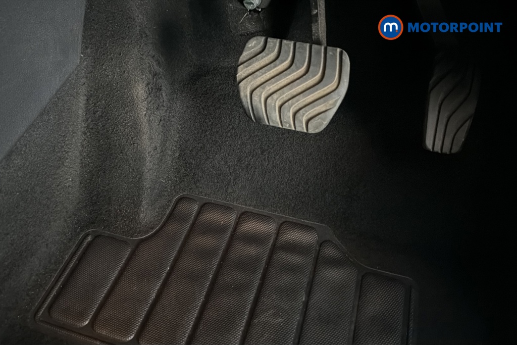 Nissan Juke Tekna Automatic Petrol SUV - Stock Number (1662700) - 24th supplementary image