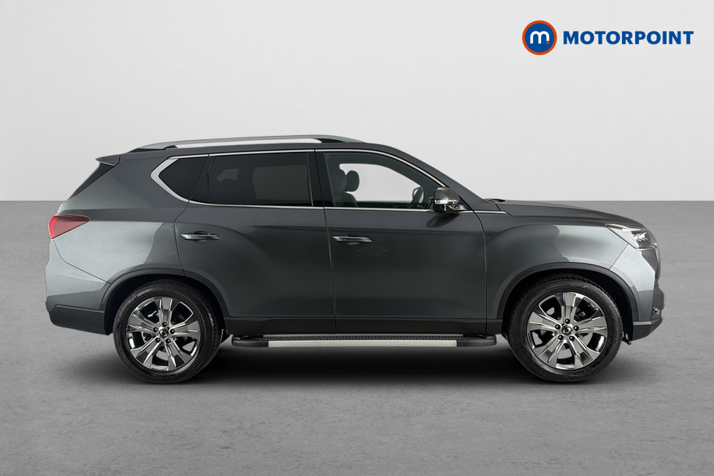 Ssangyong Rexton Ultimate Plus Automatic Diesel SUV - Stock Number (1662950) - Passenger side