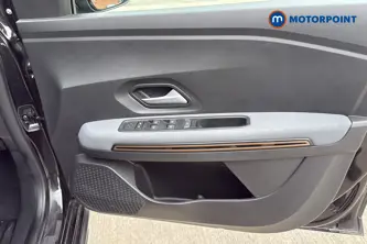Dacia Sandero Stepway Extreme Manual Petrol Hatchback - Stock Number (1663207) - 18th supplementary image