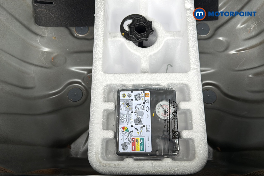 Dacia Sandero Stepway Extreme Manual Petrol Hatchback - Stock Number (1663207) - 33rd supplementary image