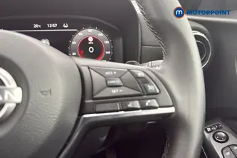 Nissan Juke N-Connecta Automatic Petrol SUV - Stock Number (1663413) - 3rd supplementary image