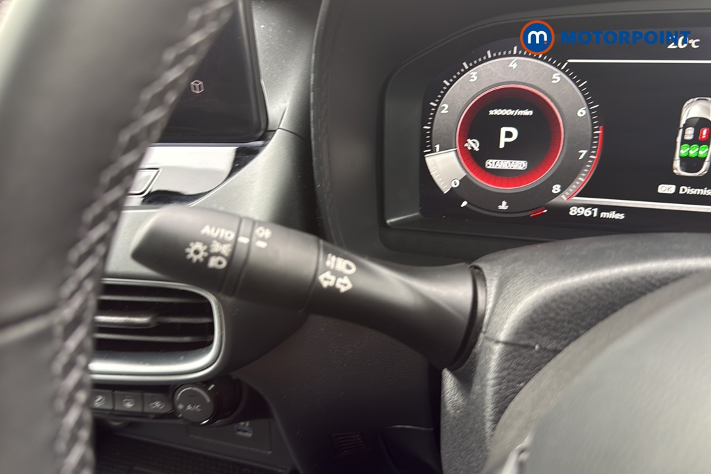 Nissan Juke N-Connecta Automatic Petrol SUV - Stock Number (1663413) - 5th supplementary image