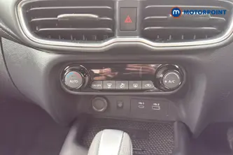 Nissan Juke N-Connecta Automatic Petrol SUV - Stock Number (1663413) - 12th supplementary image