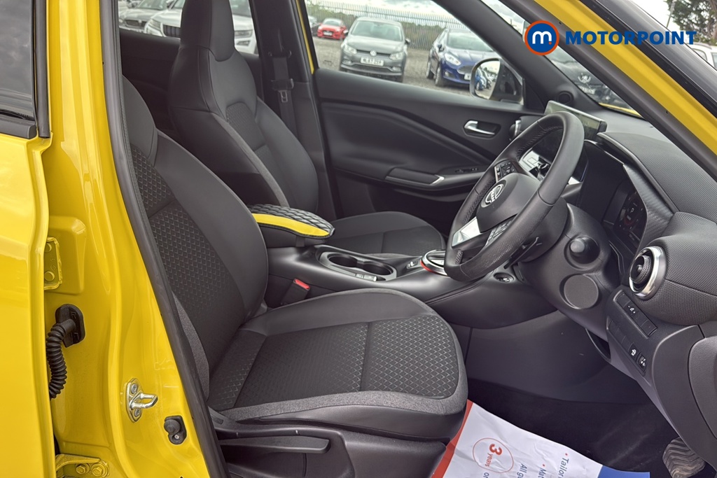 Nissan Juke N-Connecta Automatic Petrol SUV - Stock Number (1663413) - 22nd supplementary image