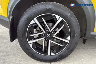 Nissan Juke N-Connecta Automatic Petrol SUV - Stock Number (1663413) - 46th supplementary image