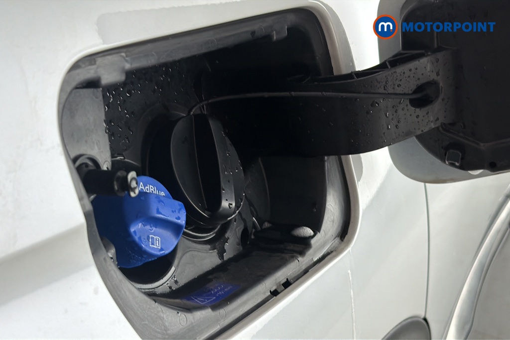 Peugeot 5008 GT Automatic Diesel SUV - Stock Number (1663525) - 41st supplementary image