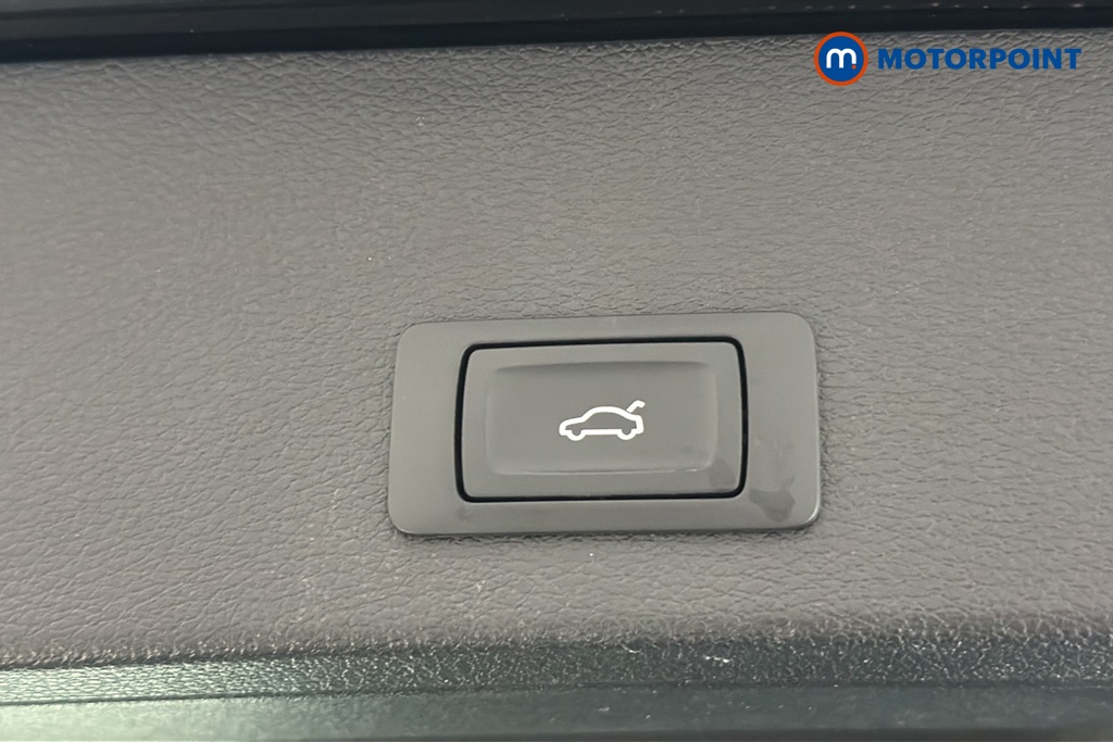 Audi Q2 S Line Automatic Petrol SUV - Stock Number (1663528) - 35th supplementary image