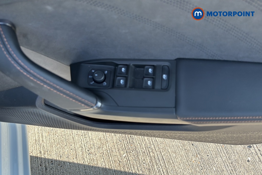 Cupra Leon V2 Automatic Petrol Hatchback - Stock Number (1663976) - 19th supplementary image