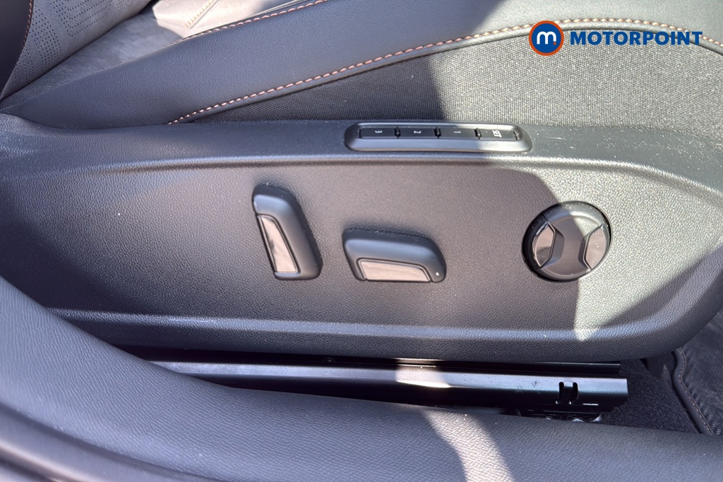 Cupra Leon V2 Automatic Petrol Hatchback - Stock Number (1663976) - 23rd supplementary image