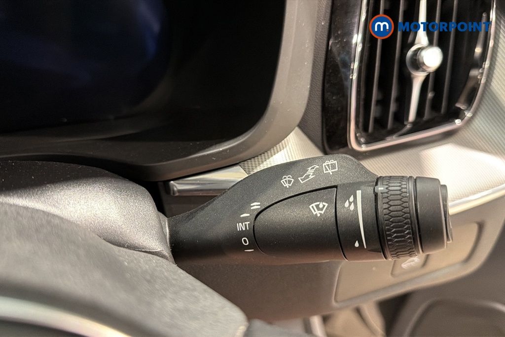 Volvo Xc60 Plus Automatic Petrol SUV - Stock Number (1664544) - 6th supplementary image