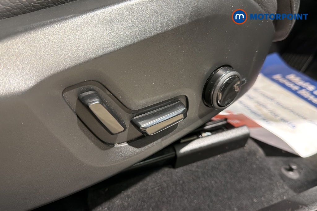 Volvo Xc60 Plus Automatic Petrol SUV - Stock Number (1664544) - 23rd supplementary image