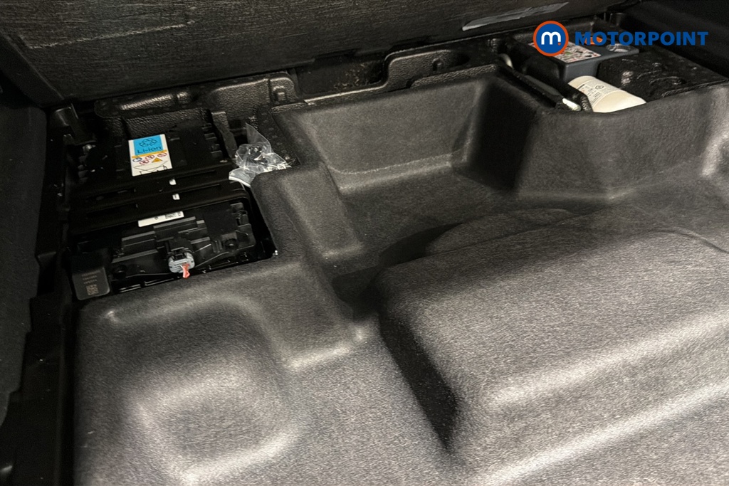 Volvo Xc60 Plus Automatic Petrol SUV - Stock Number (1664544) - 33rd supplementary image