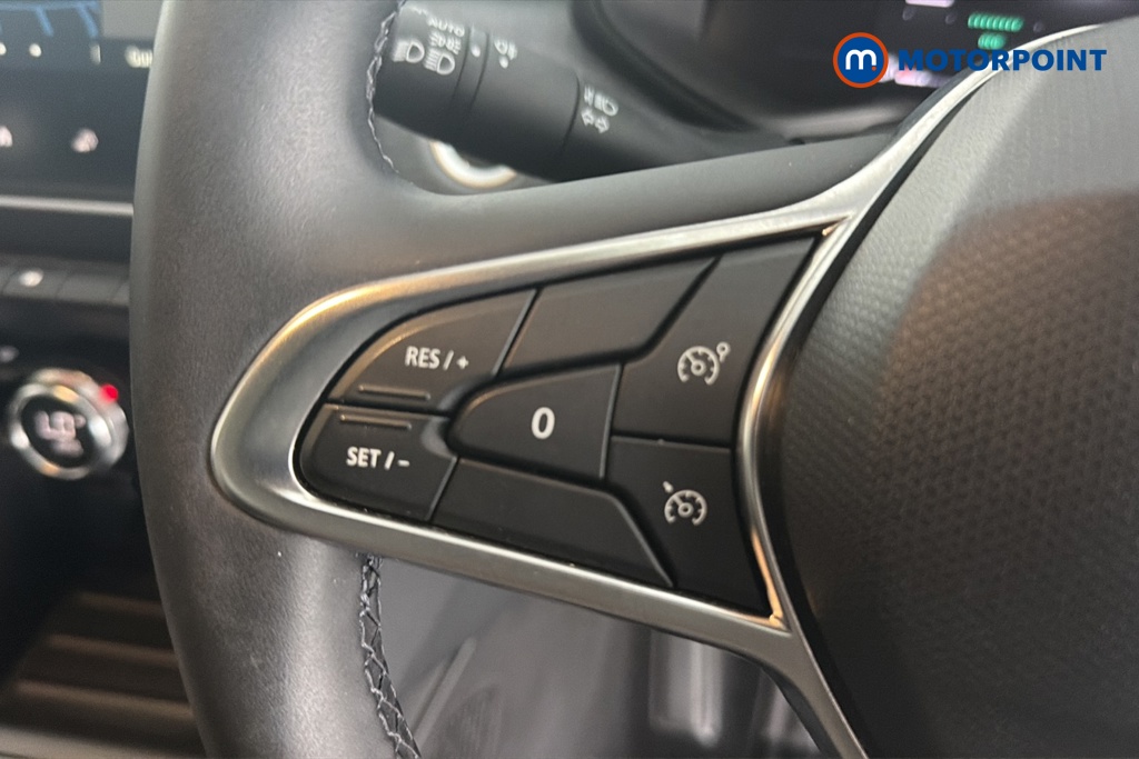 Renault Clio Evolution Manual Petrol Hatchback - Stock Number (1655913) - 4th supplementary image