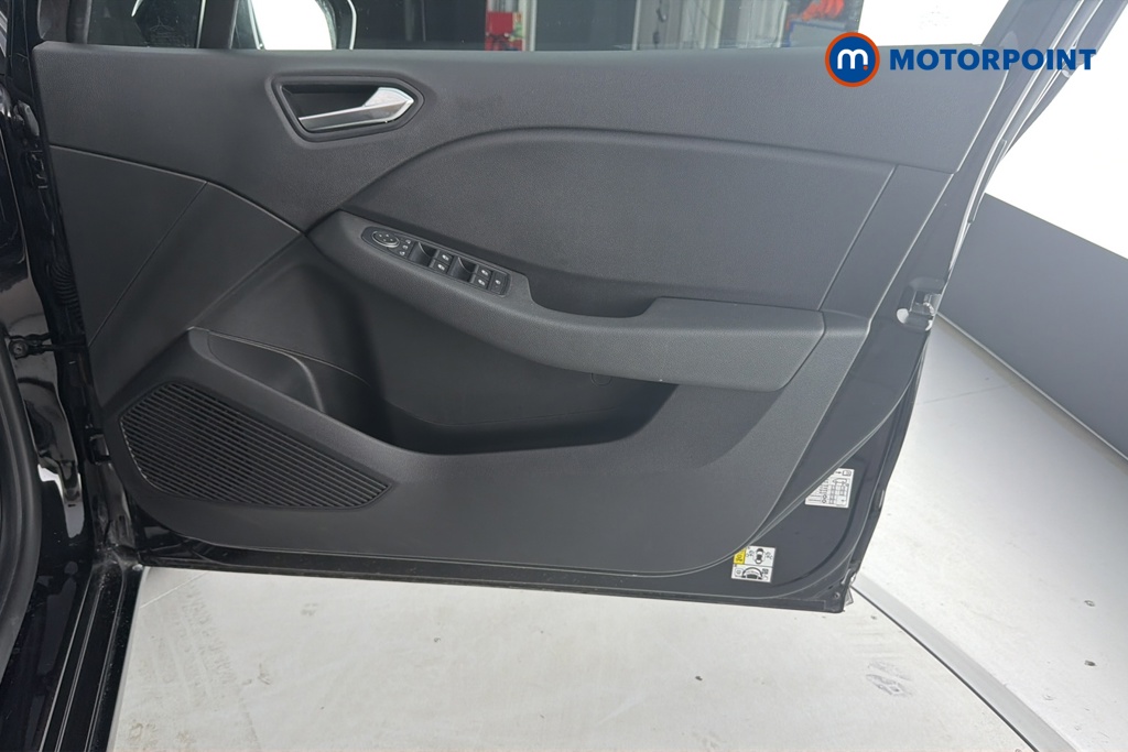 Renault Clio Evolution Manual Petrol Hatchback - Stock Number (1655913) - 18th supplementary image