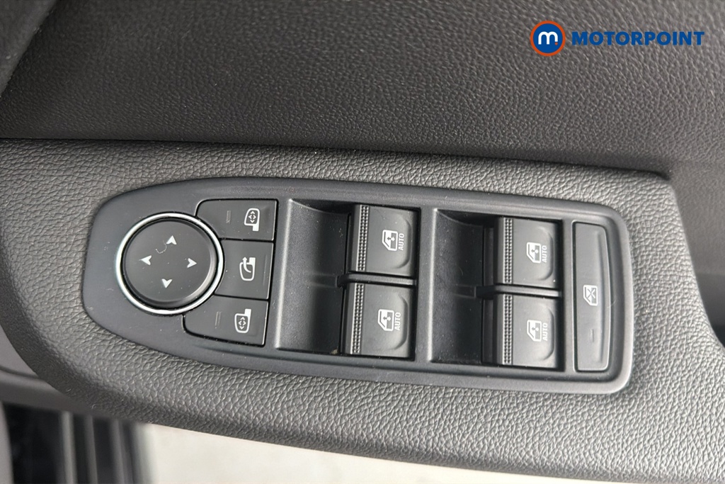 Renault Clio Evolution Manual Petrol Hatchback - Stock Number (1655913) - 19th supplementary image