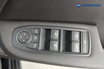 Renault Clio Evolution Manual Petrol Hatchback - Stock Number (1655913) - 19th supplementary image