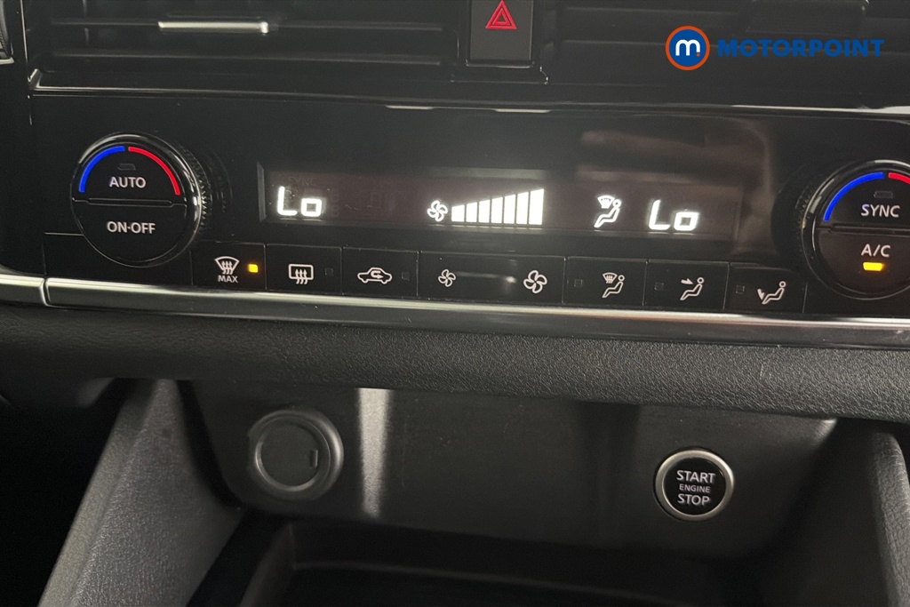 Nissan Qashqai Acenta Premium Manual Petrol SUV - Stock Number (1660960) - 12th supplementary image