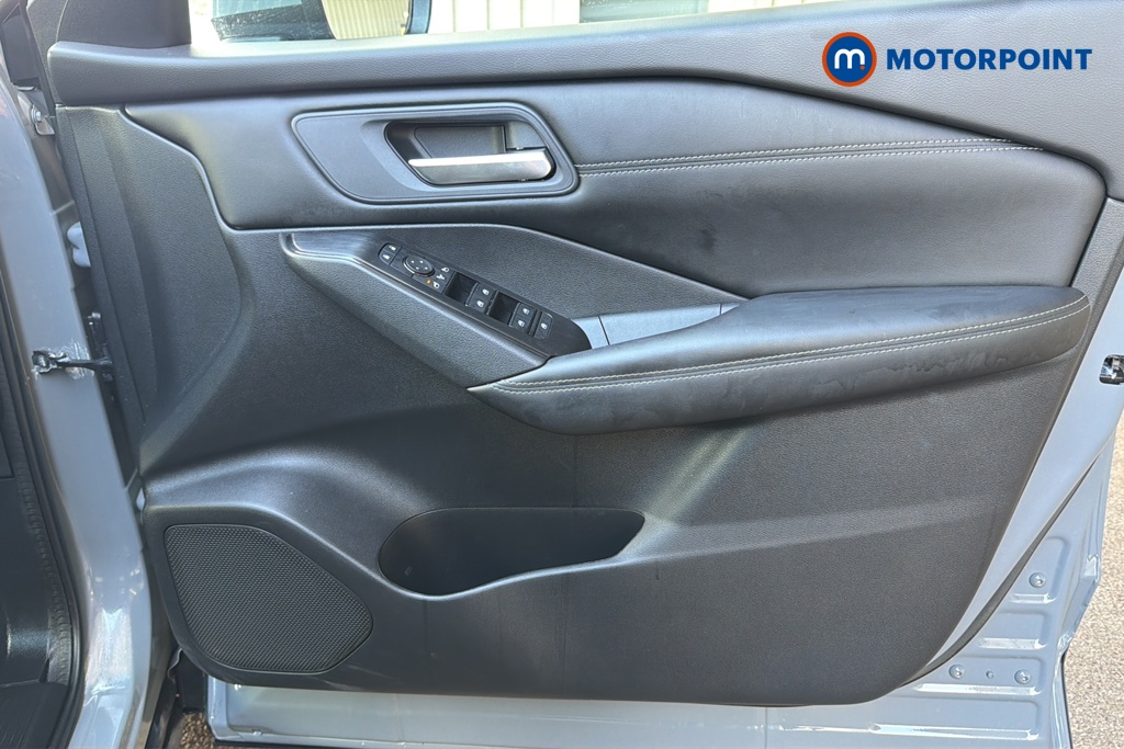 Nissan Qashqai Acenta Premium Automatic Petrol-Electric Hybrid SUV - Stock Number (1660966) - 18th supplementary image