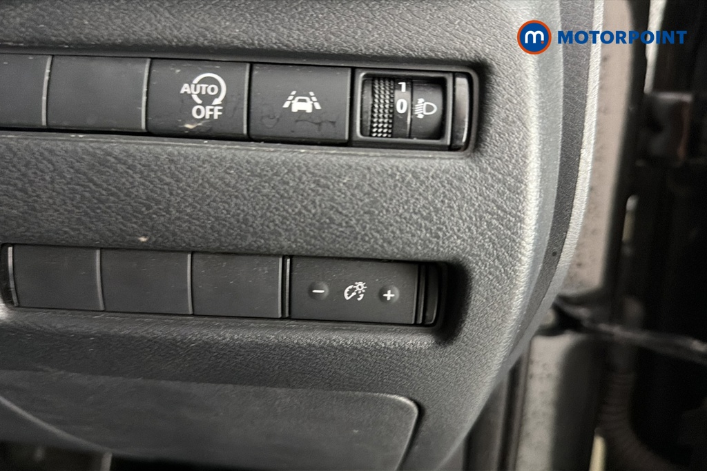 Nissan Qashqai Visia Manual Petrol SUV - Stock Number (1661609) - 11th supplementary image