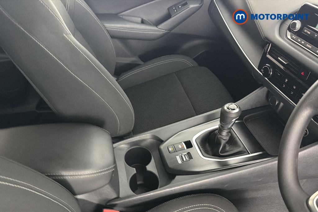 Nissan Qashqai Visia Manual Petrol SUV - Stock Number (1661609) - 15th supplementary image