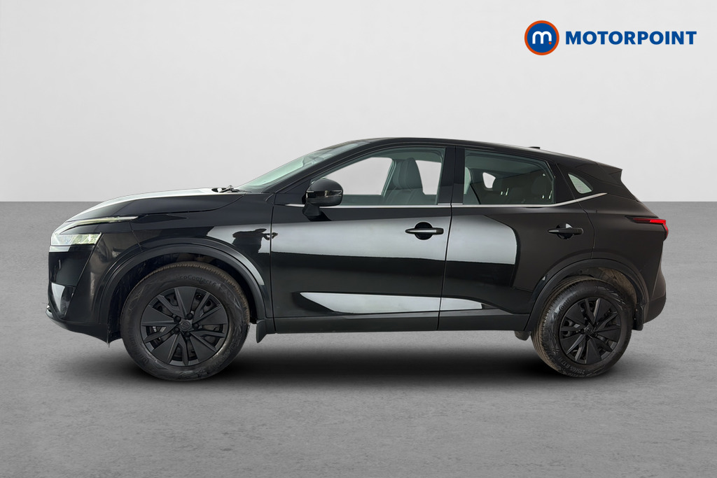 Nissan Qashqai Visia Manual Petrol SUV - Stock Number (1661609) - Drivers side