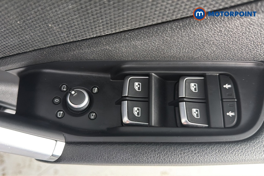 Audi Q2 S Line Automatic Petrol SUV - Stock Number (1662553) - 19th supplementary image